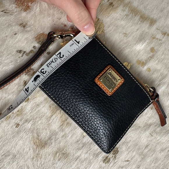 Dooney & Bourke Pebble Leather Card Case Wristlet, BLACK - Picture 9 of 10